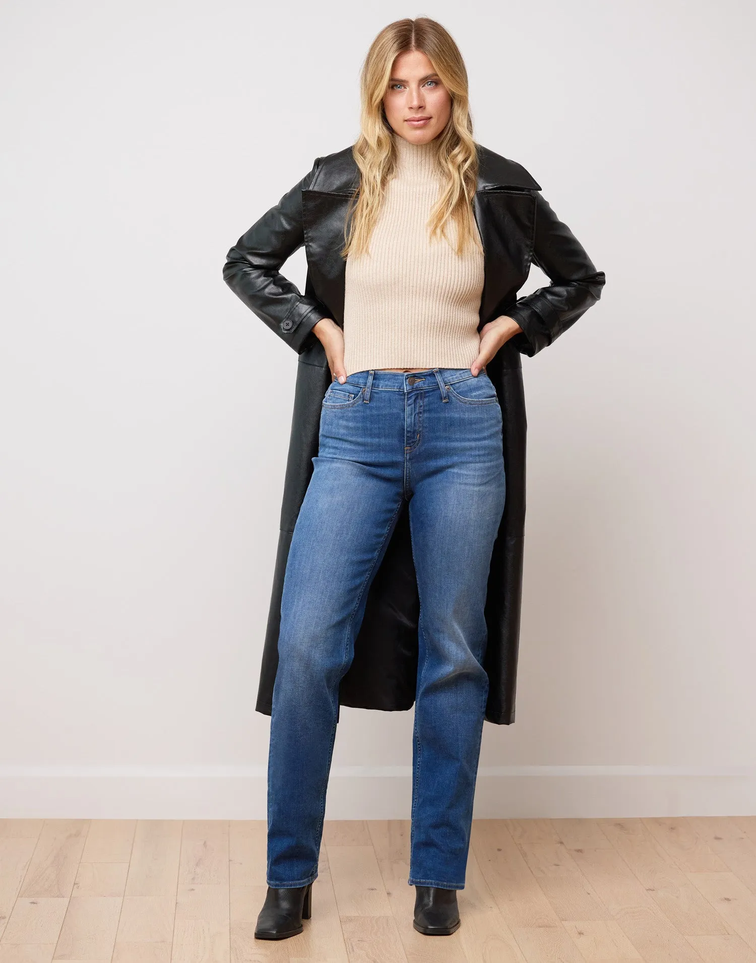 CHLOE STRAIGHT JEANS / EVERYDAY BLUE