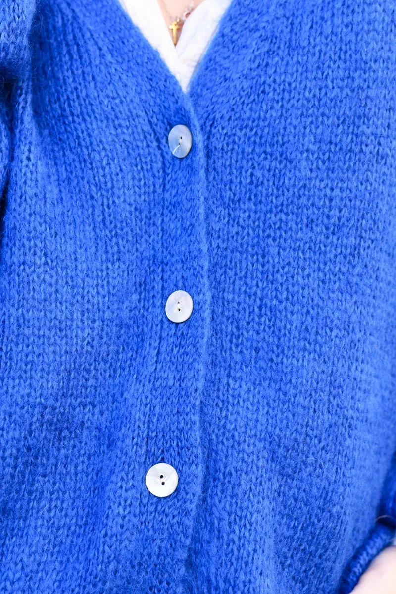 Gilet en mailles bleu roi boutonné