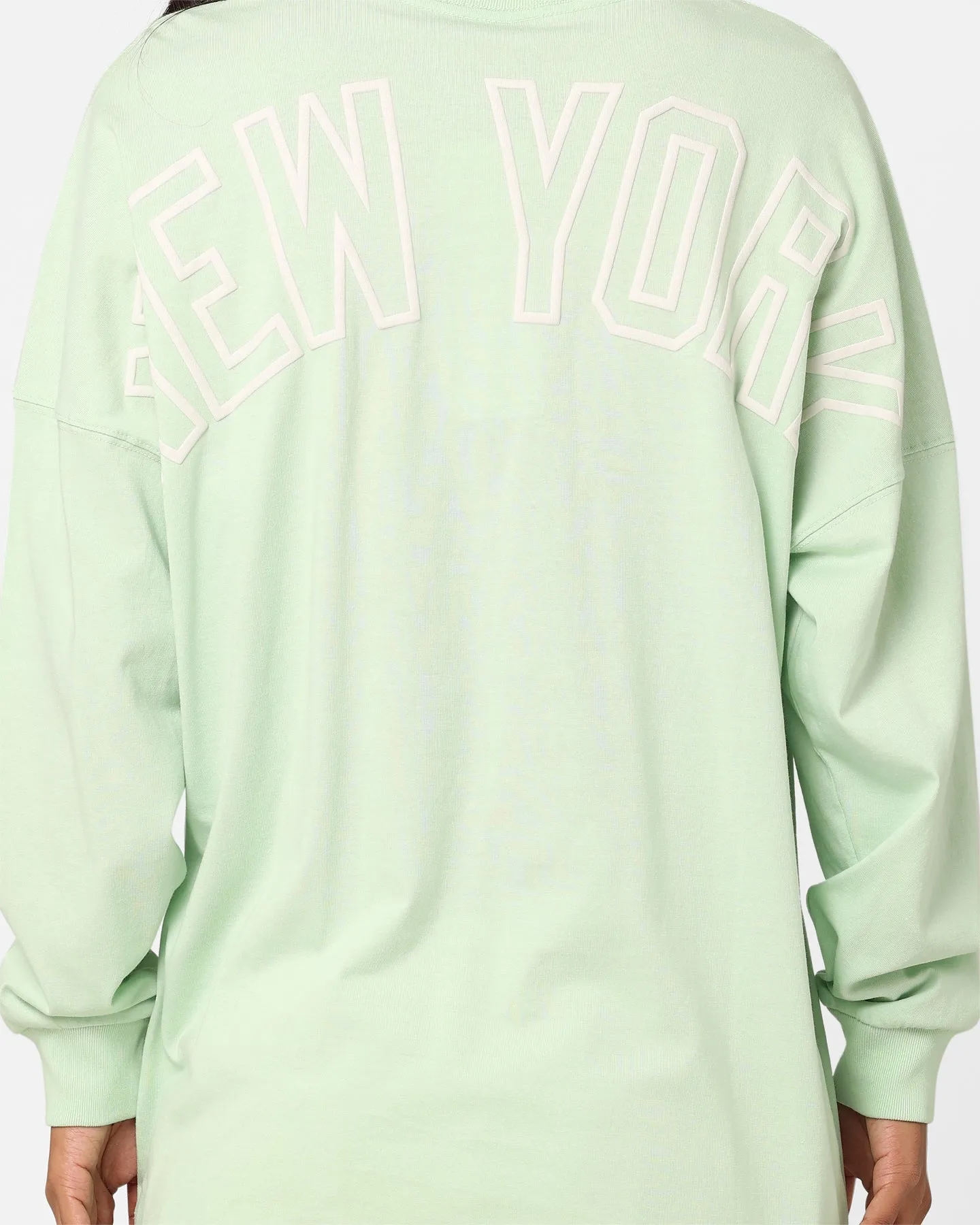 Majestic Athletic Women's New York Yankees Oversized Hiri Long Sleeve T-Shirt Mint