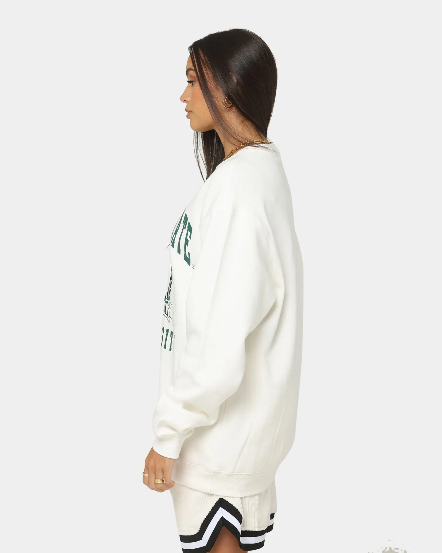 National Collegiate Athletic Association Women's Michigan State University Basketball Crest Crewneck Vintage White