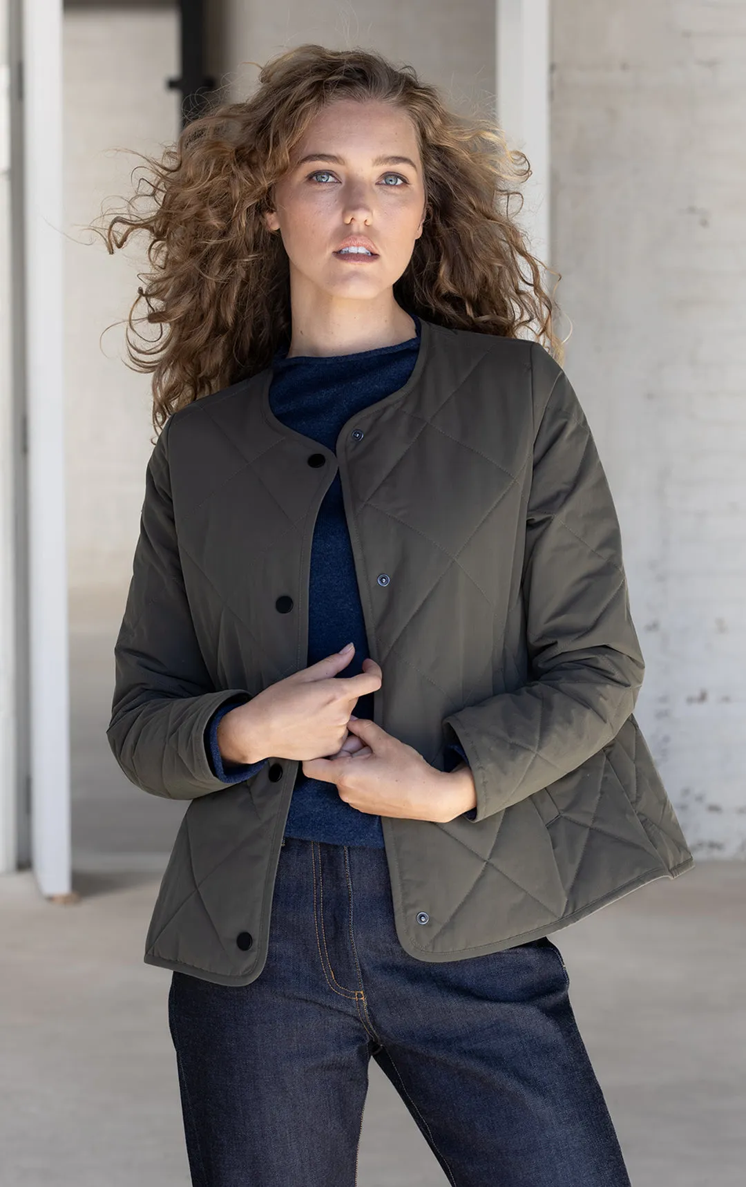 QUILTED PRIMALOFT CROPPED JACKET