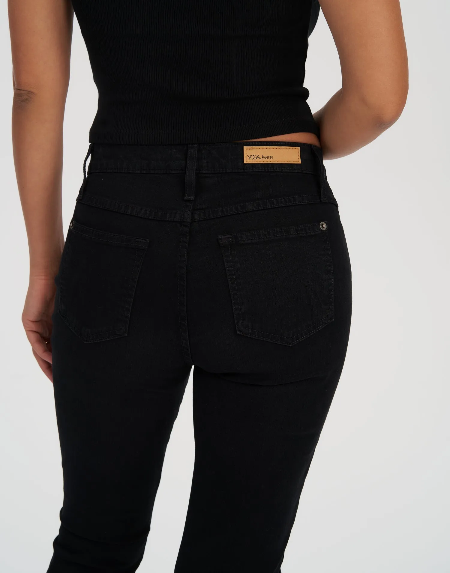 RACHEL SKINNY JEANS / 33" OVERDYE BLACK