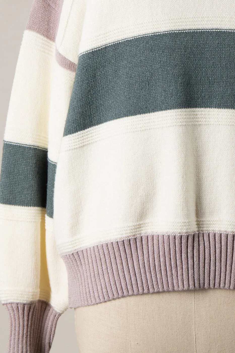 RIBBED TRIM COLOR BLOCK KNIT SWEATER 1 PACK